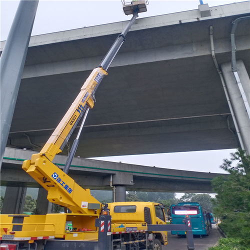 路灯车出租 山东明通起重 济南市路灯车出租