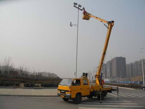 大方县22米路灯车出租优势有哪些 峻英捷高空车租赁公司